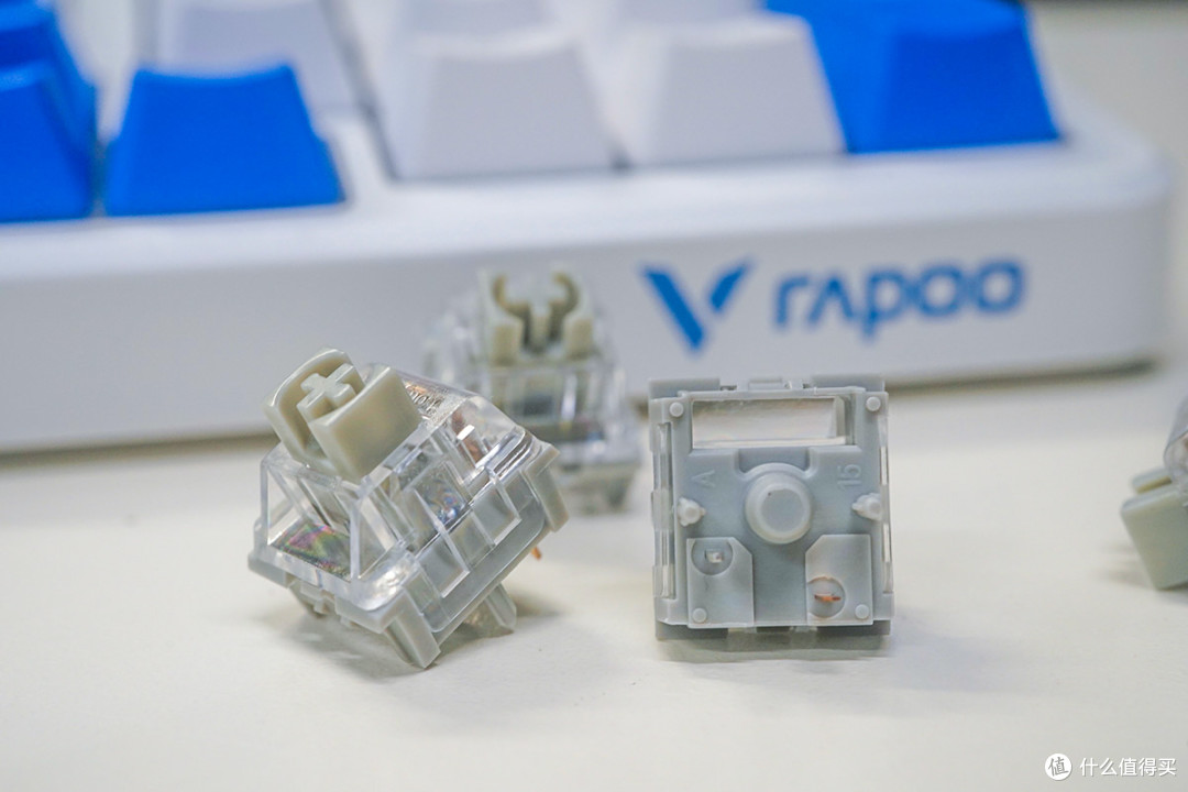 外设旗舰双子星:雷柏V700DIY-98长续航版&VT9最强续航套装测评