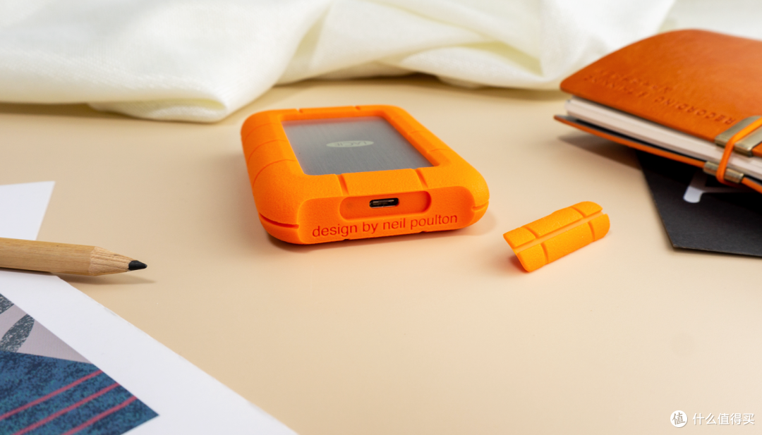 速度狂魔+硬核铠甲:雷孜LaCie Rugged SSD4的4000MB/s测试