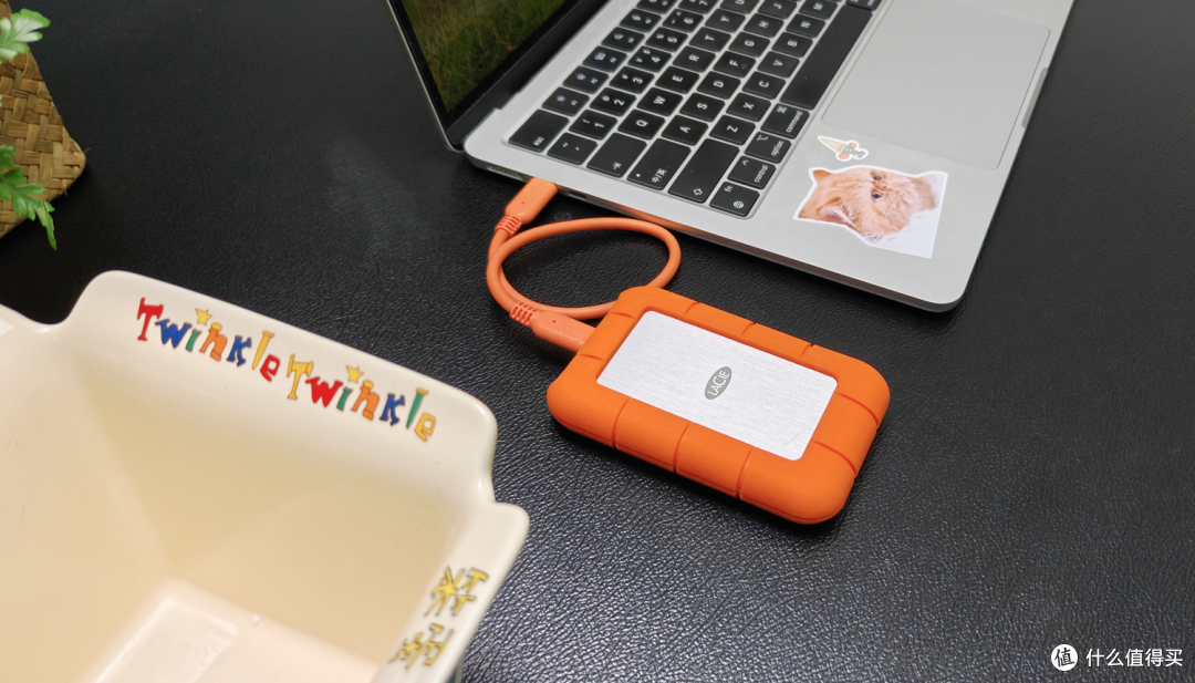 速度狂魔+硬核铠甲:雷孜LaCie Rugged SSD4的4000MB/s测试