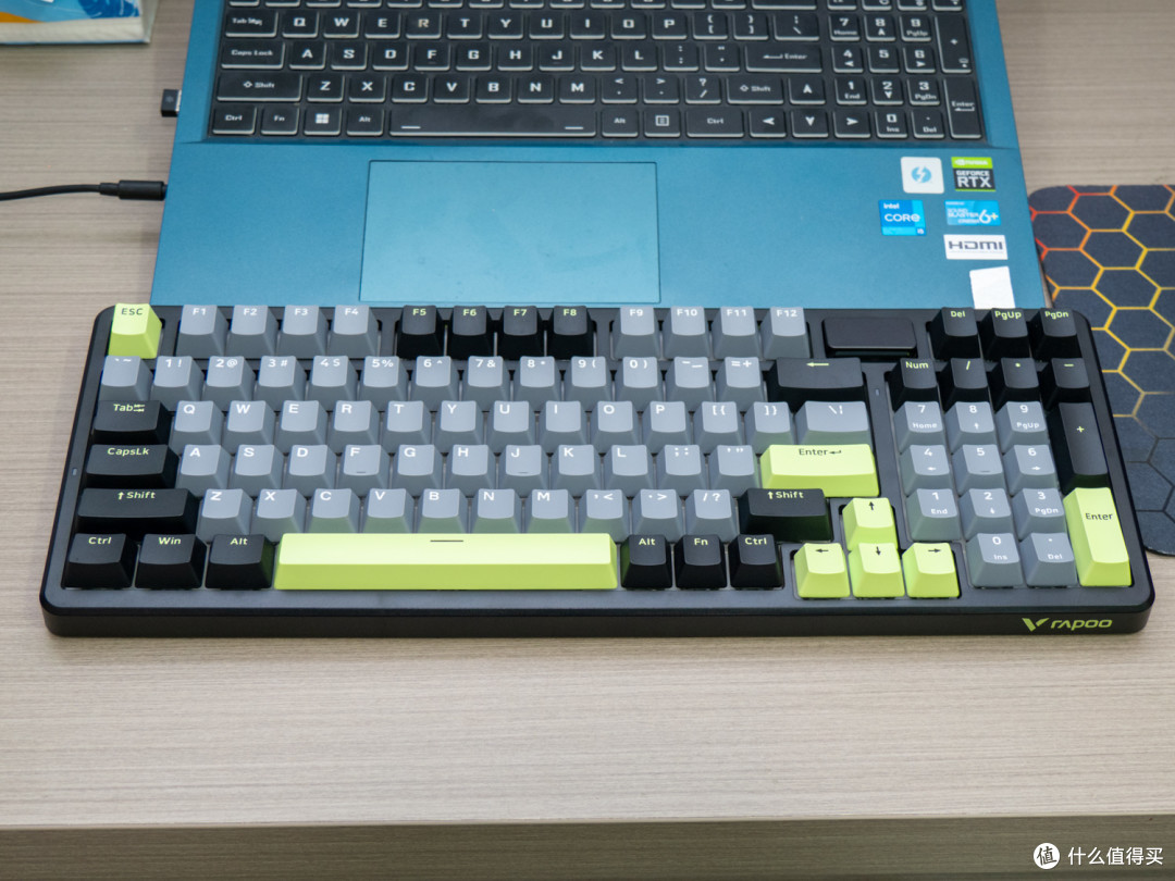 雷柏VT9 MAX鼠标 + V700DIY-98长续航版无线键鼠套深度体验