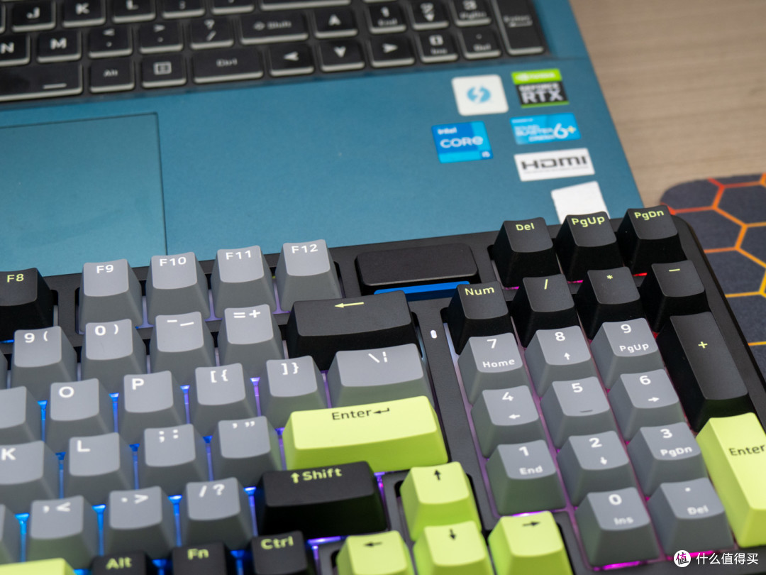 雷柏VT9 MAX鼠标 + V700DIY-98长续航版无线键鼠套深度体验