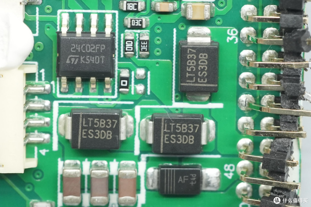 全桥LLC架构+钛金能效!奥海3200W服务器电源拆解