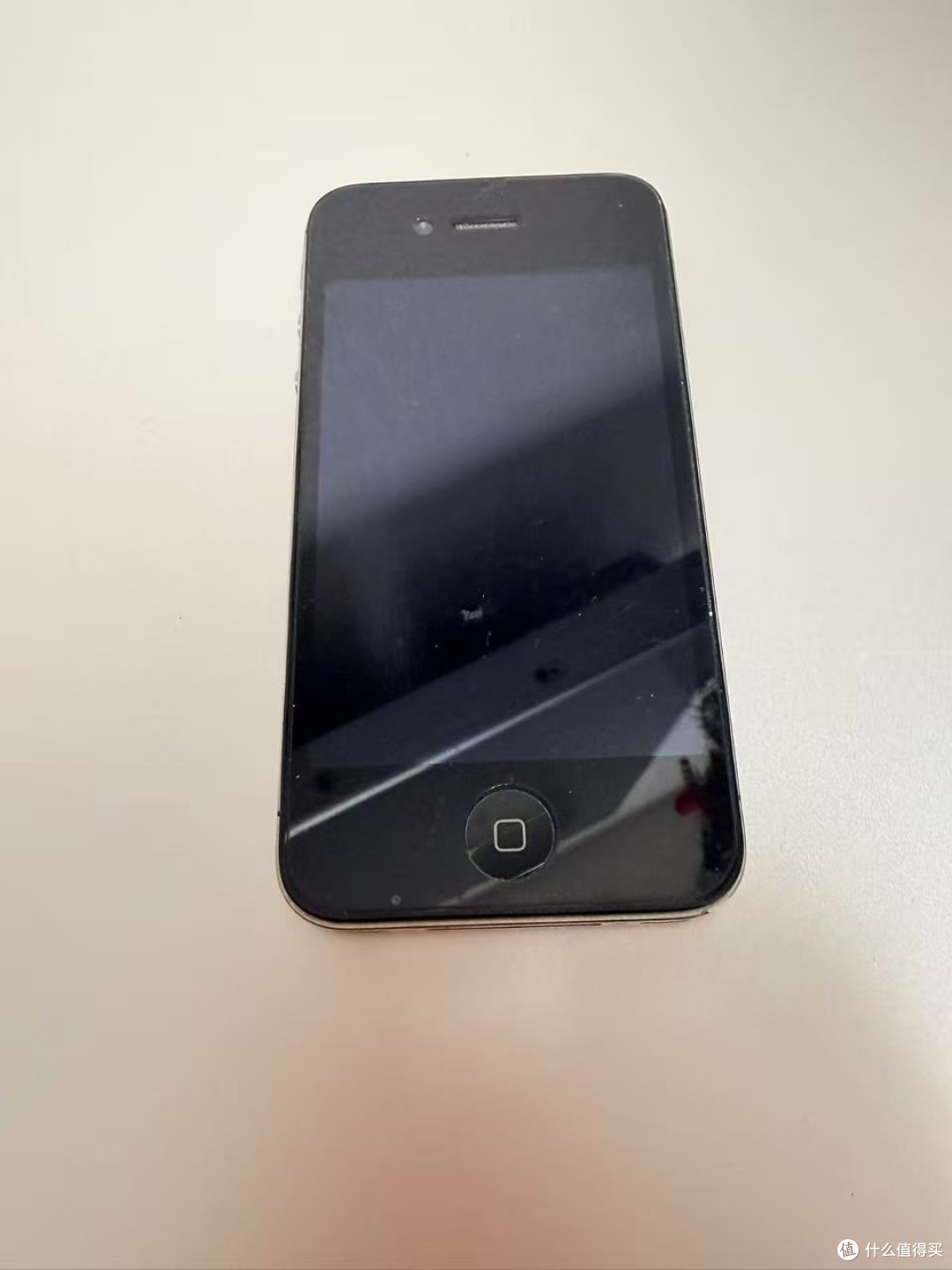 我的初代机皇📱 从4S到17Pro的青春跨度