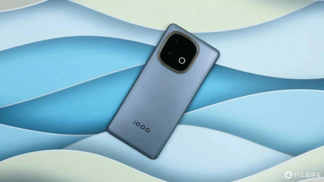 vivo诞生新卷王,8000mAh+90W闪充,326万跑分旗舰售价更亲民了