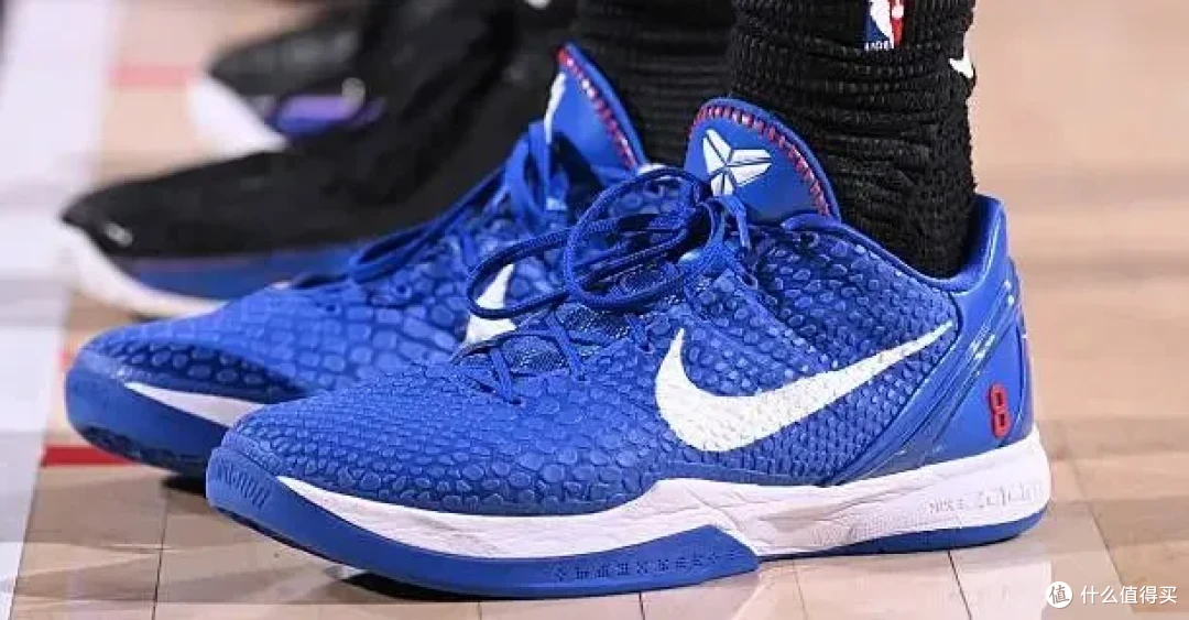 【NBA每日上脚】布克才是亲儿子?三件套攒齐幸福疯了!