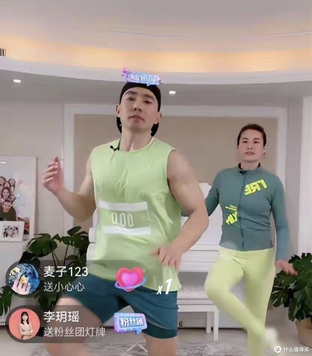 7003万粉丝跌到6044万，一场操跳了四年还没停，他到底还在练啥