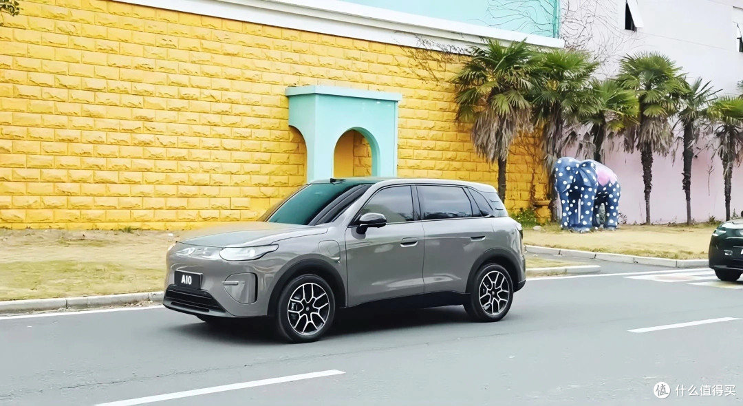 零跑A10，10万级智能SUV！激光雷达+8295芯片+500km续航，新卷王