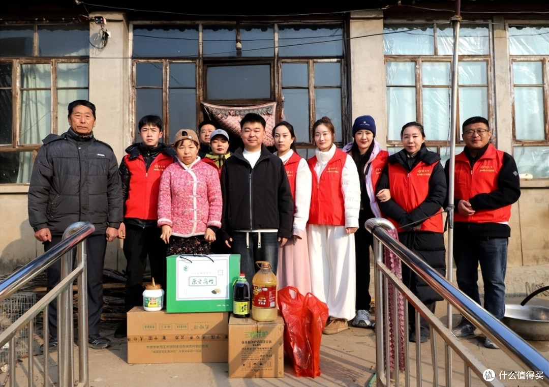 立春送暖 情系乡村:遵化津州爱心公益团队赴南营村开展帮扶活动