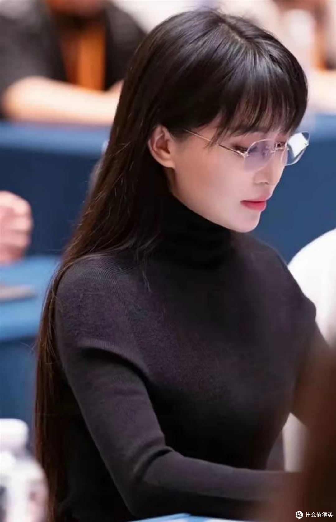 李子柒登人民日报发文,拍视频到赋能乡村,这才是真·文化顶流!