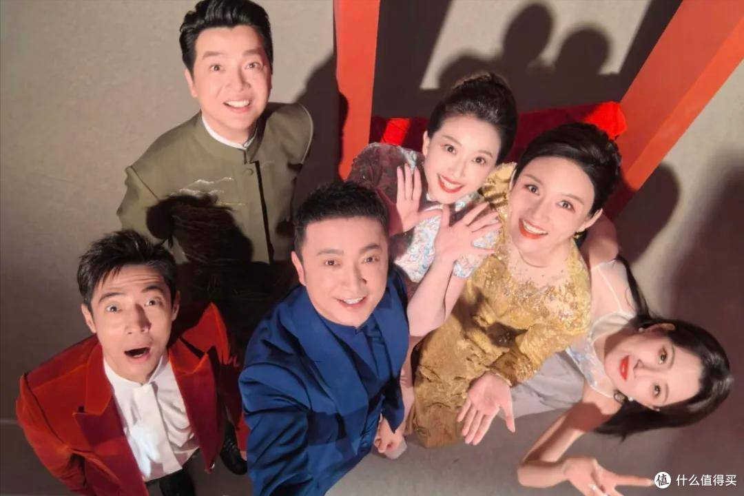 春晚主持大洗牌!3 人锁死 C 位,2 人被踢到分会场,杨帆边缘!