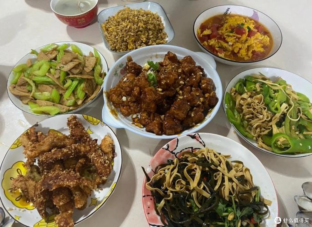 南方过年的灵魂:一桌讲究年饭,满是家的味道