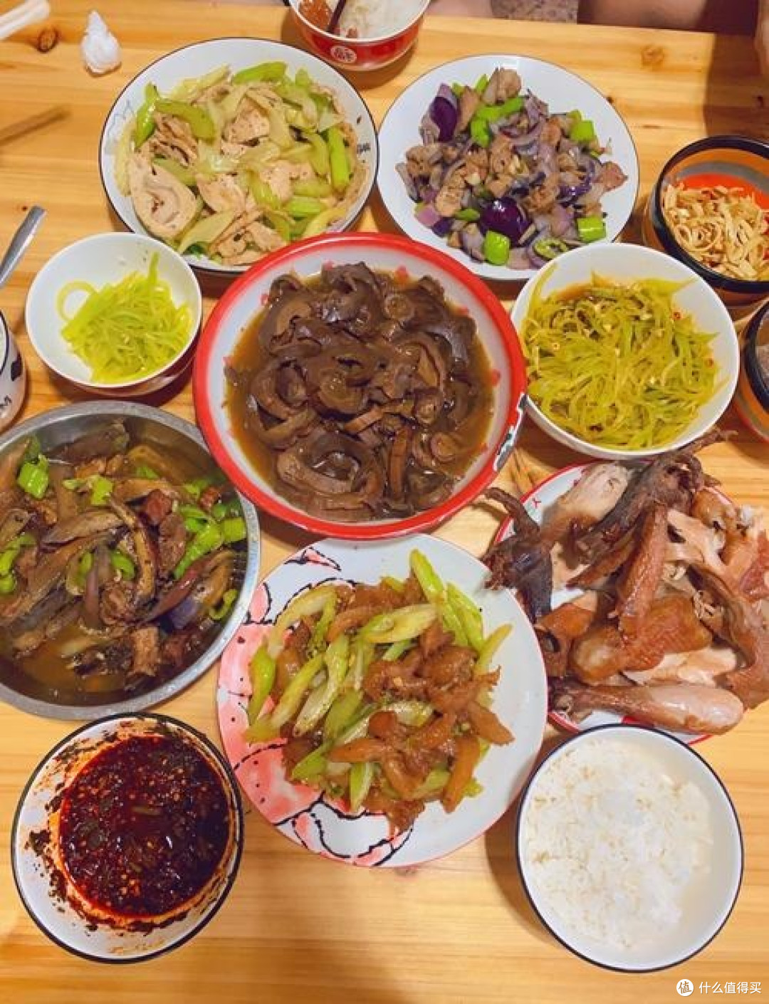 南方过年的灵魂:一桌讲究年饭,满是家的味道