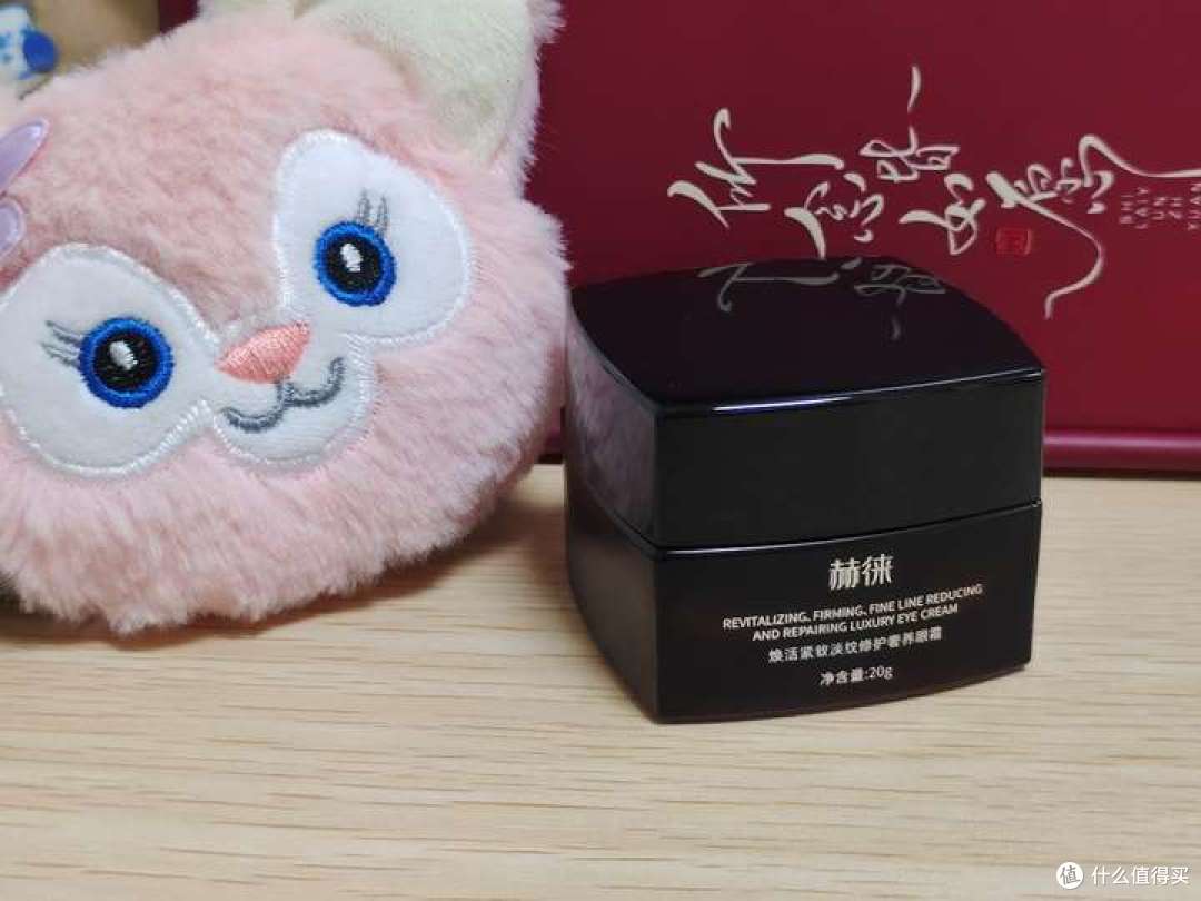 熬夜党急救清单!10款去皱眼霜推荐:淡纹眼霜哪个牌子好?