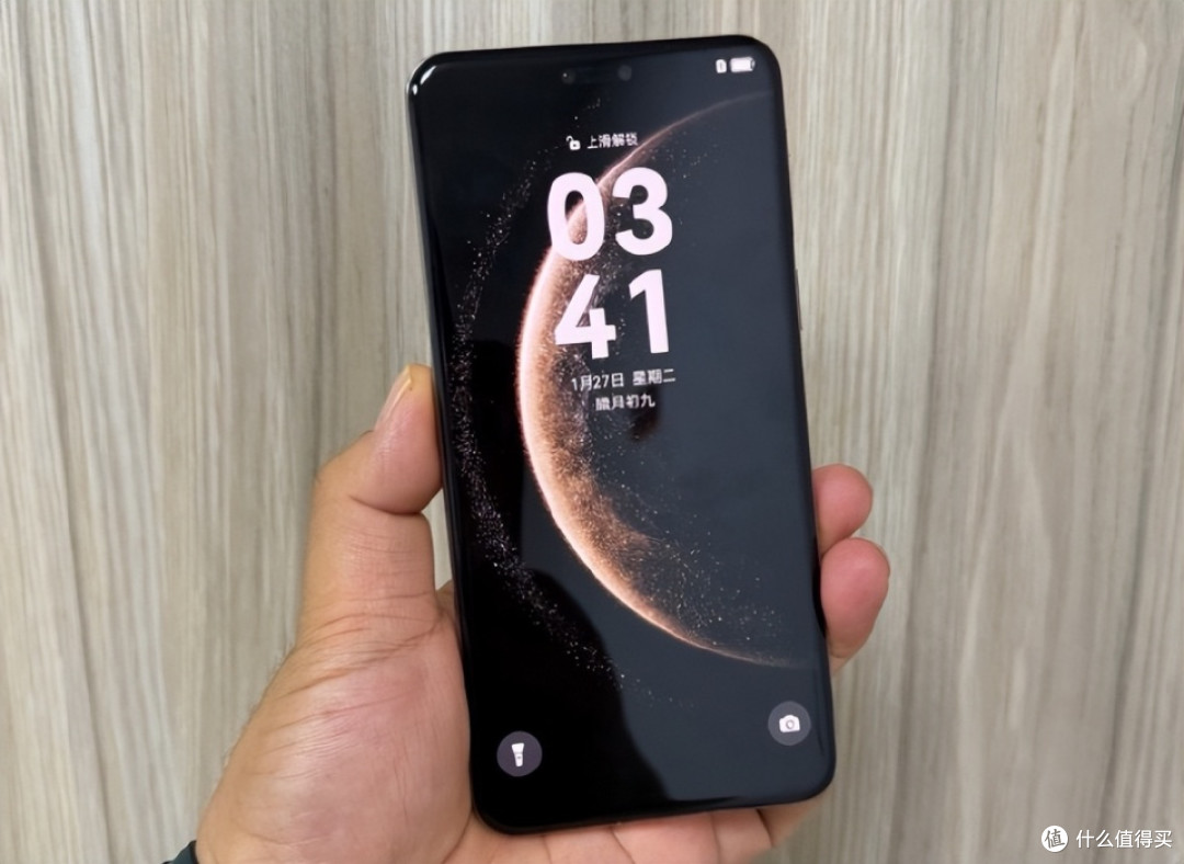 华为Mate70 Pro+突然变香了,16GB+512GB跳水3350元,花粉没白等