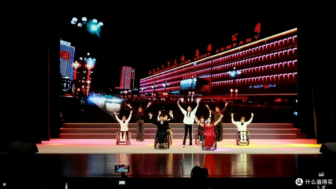 生命的交响 温暖绽放唐山 2026残创+公益春晚精彩上演
