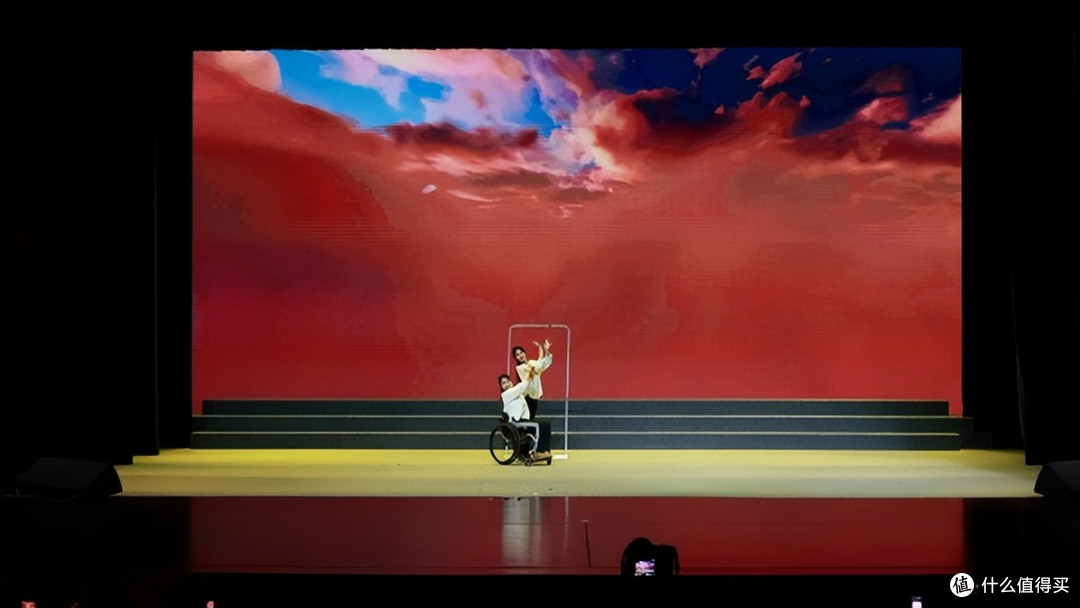 生命的交响 温暖绽放唐山 2026残创+公益春晚精彩上演