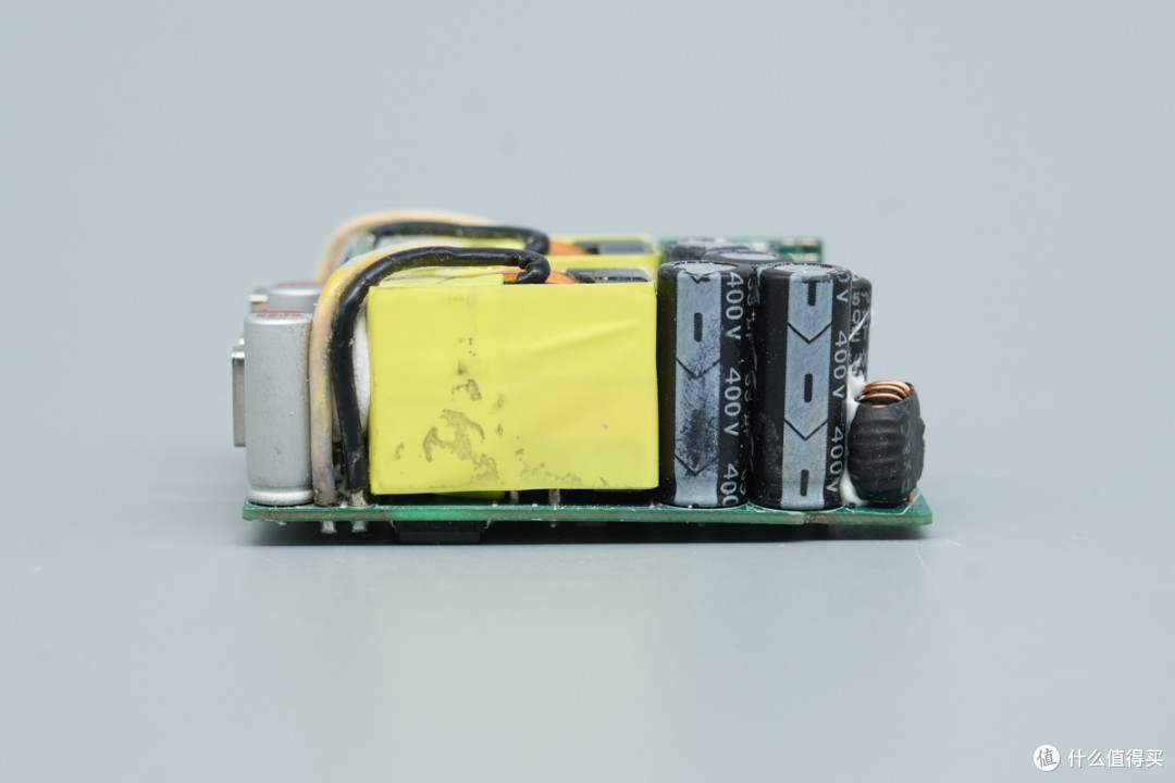 支持45W+45W组合输出,睿元100W氮化镓充电器拆解