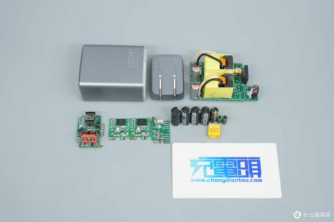 支持45W+45W组合输出,睿元100W氮化镓充电器拆解