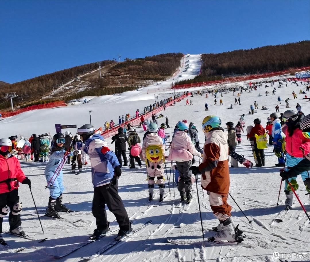 降低了点预算,在唯品会买了身更好的滑雪服