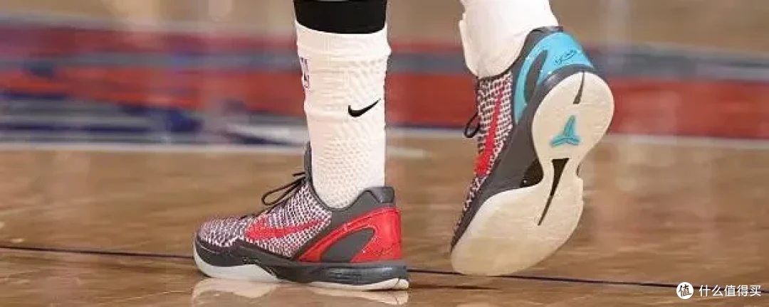 【NBA每日上脚】Kobe6新配色竟然致敬枫叶乔丹？