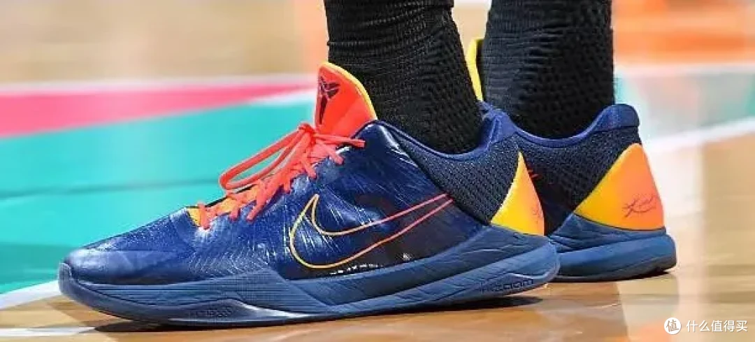 【NBA每日上脚】Kobe6新配色竟然致敬枫叶乔丹？
