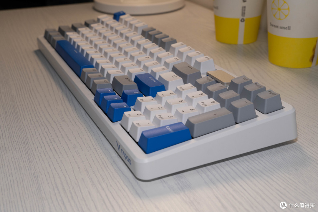 长续航 + 低延迟双 buff!雷柏 VT9 MAX二代和V700DIY 套装测评!