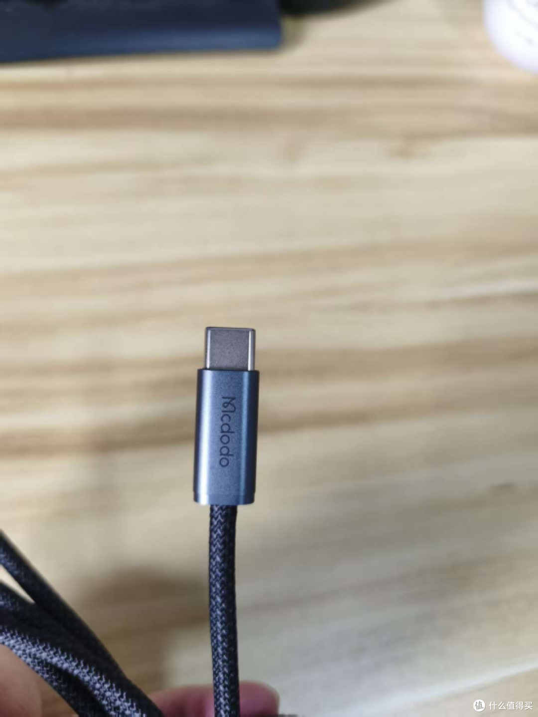 麦多多 240W USB-C 转 USB-C 超薄数据线试用报告