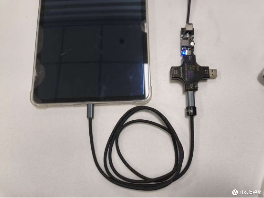 麦多多 240W USB-C 转 USB-C 超薄数据线试用报告