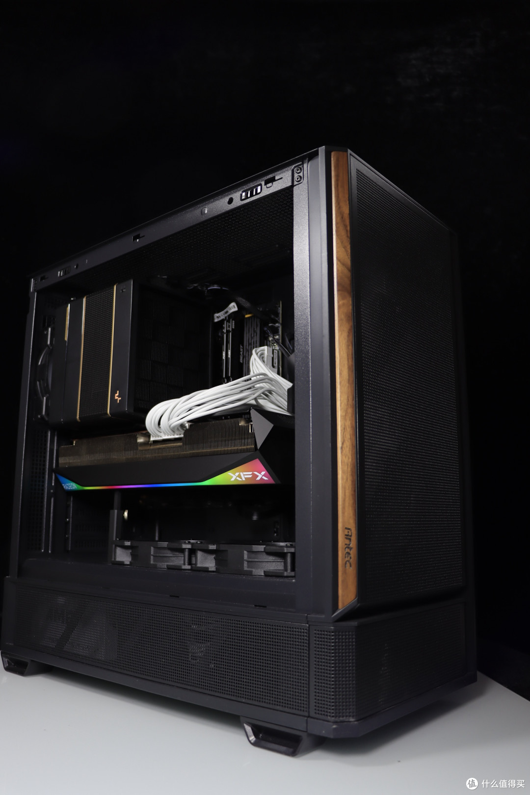 搭配 9070 XT 显卡也能让 9850X3D 轻松干掉 285K