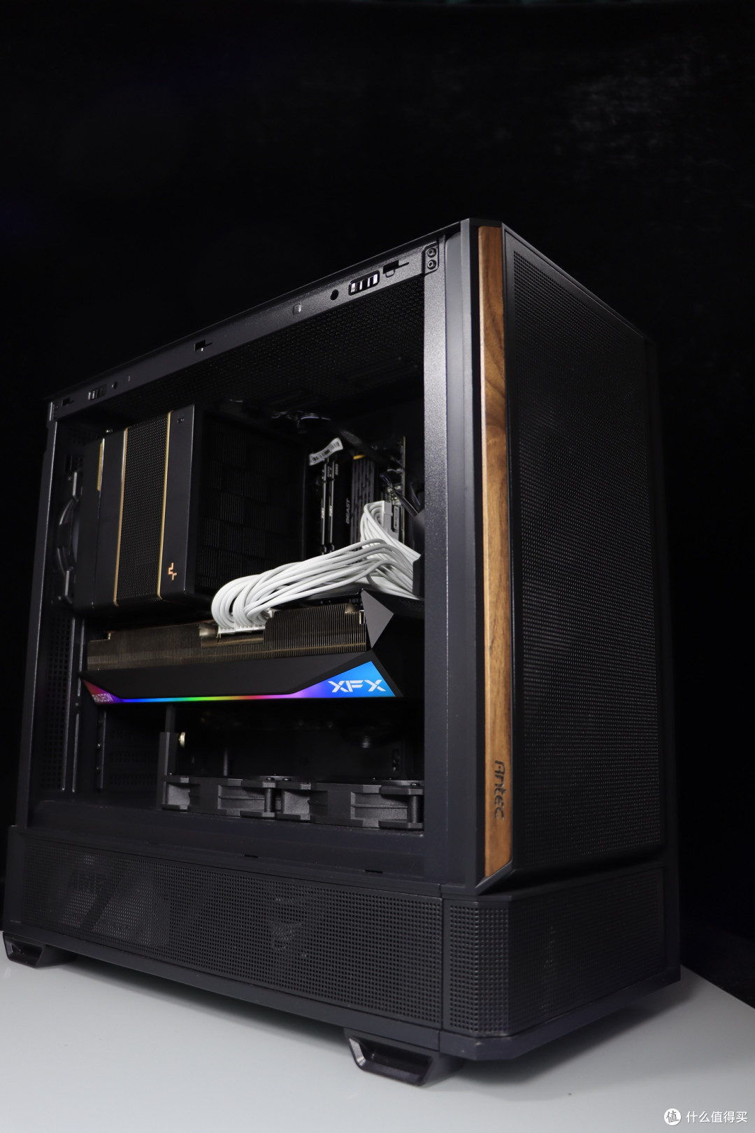 搭配 9070 XT 显卡也能让 9850X3D 轻松干掉 285K