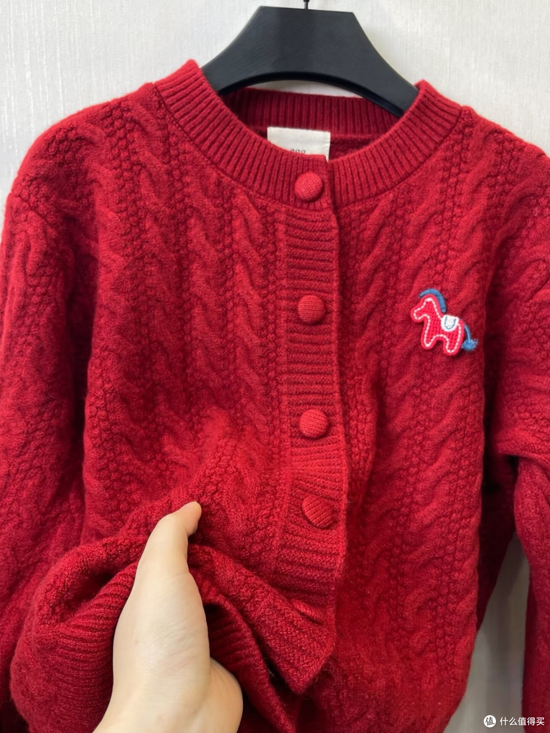 新年买新衣服，这件红毛衣承包一冬好运