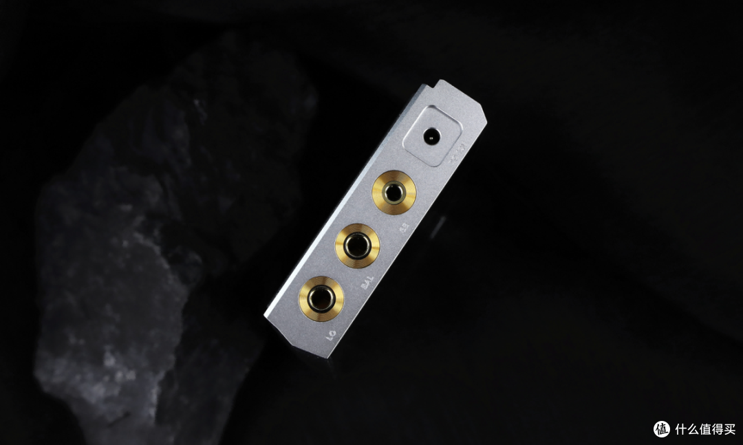 「R2R Ultra」技术加持!声底质感高还韵味不错!评艾巴索DX270