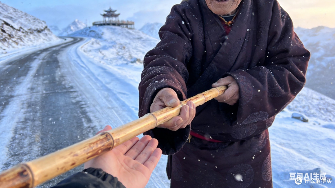 丙中洛的春节:雪山与江河