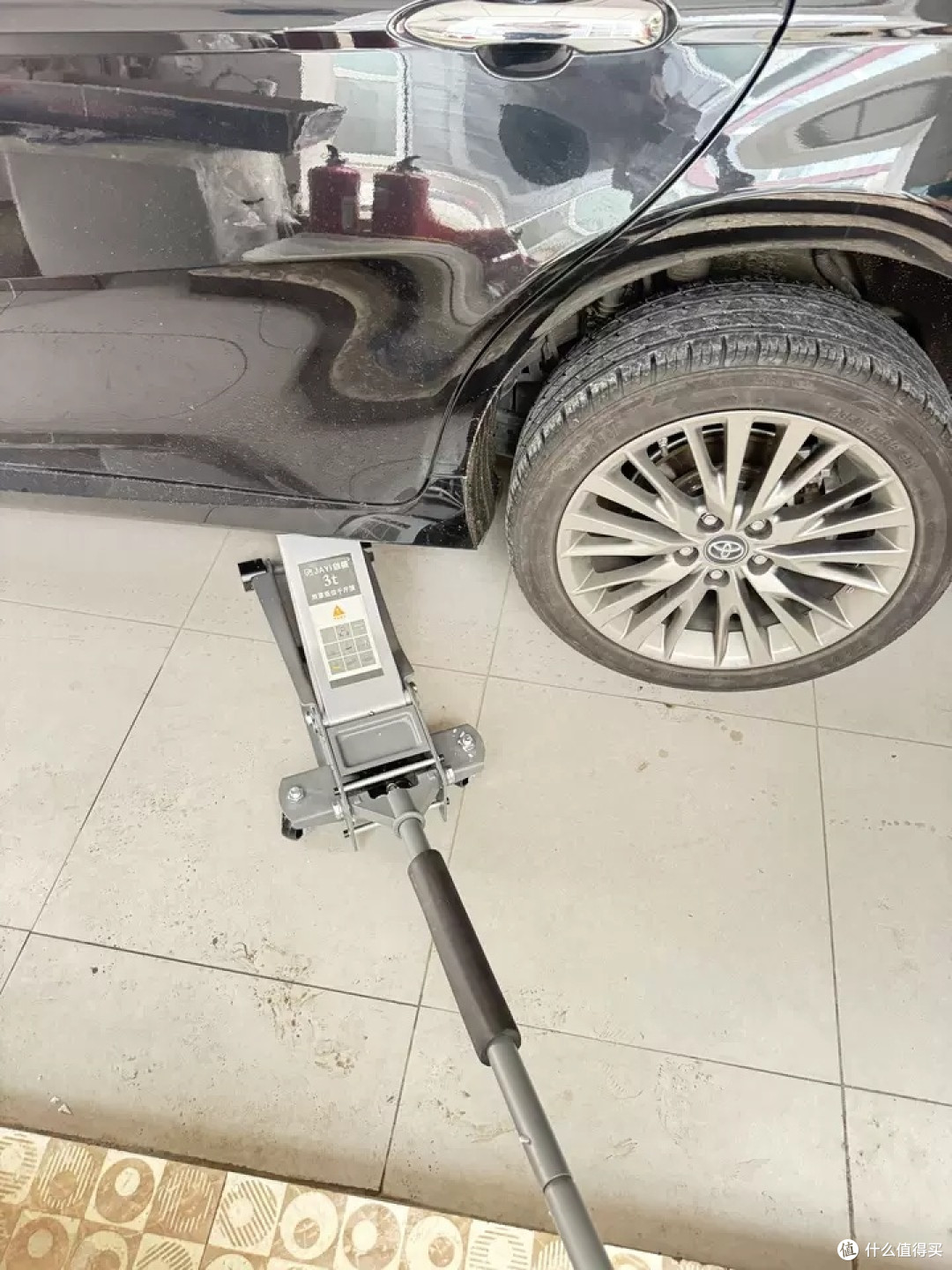 春节高速爆胎应急工具推荐