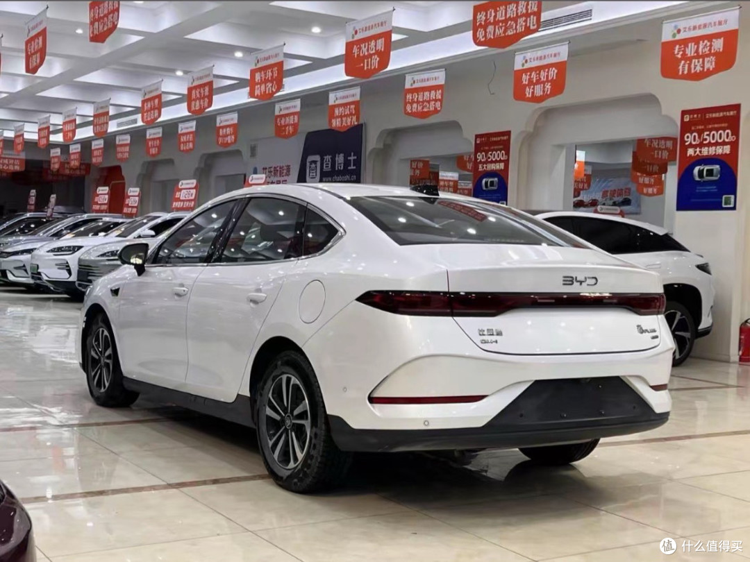 2025款秦PLUS DM-i：家用车的经济性与舒适性标杆