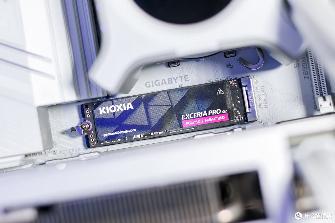 14GB/s满速狂飙,创作不等待,铠侠VE10 PCIe5.0固态硬盘装机实测