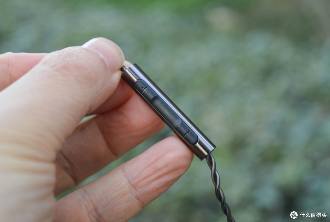 百元性价比:西圣入耳式HiFi 1有线耳机开箱