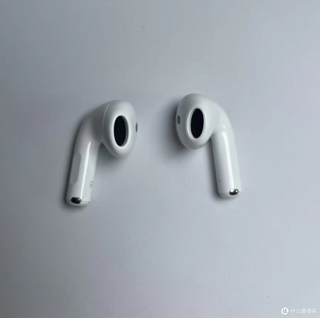 闲鱼300块全款拿下AirPods 4，正品近乎全新，这波真的赚翻！