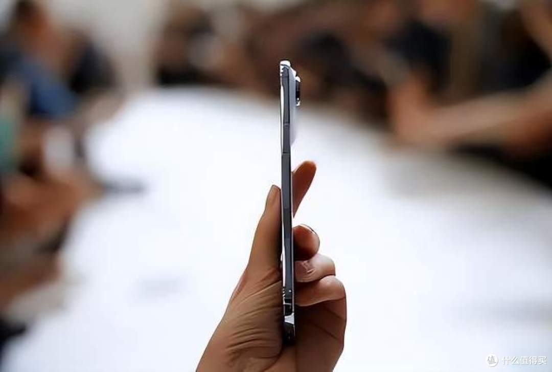 有一款iPhone被严重低估,但降价2500后,形象一夜反转!