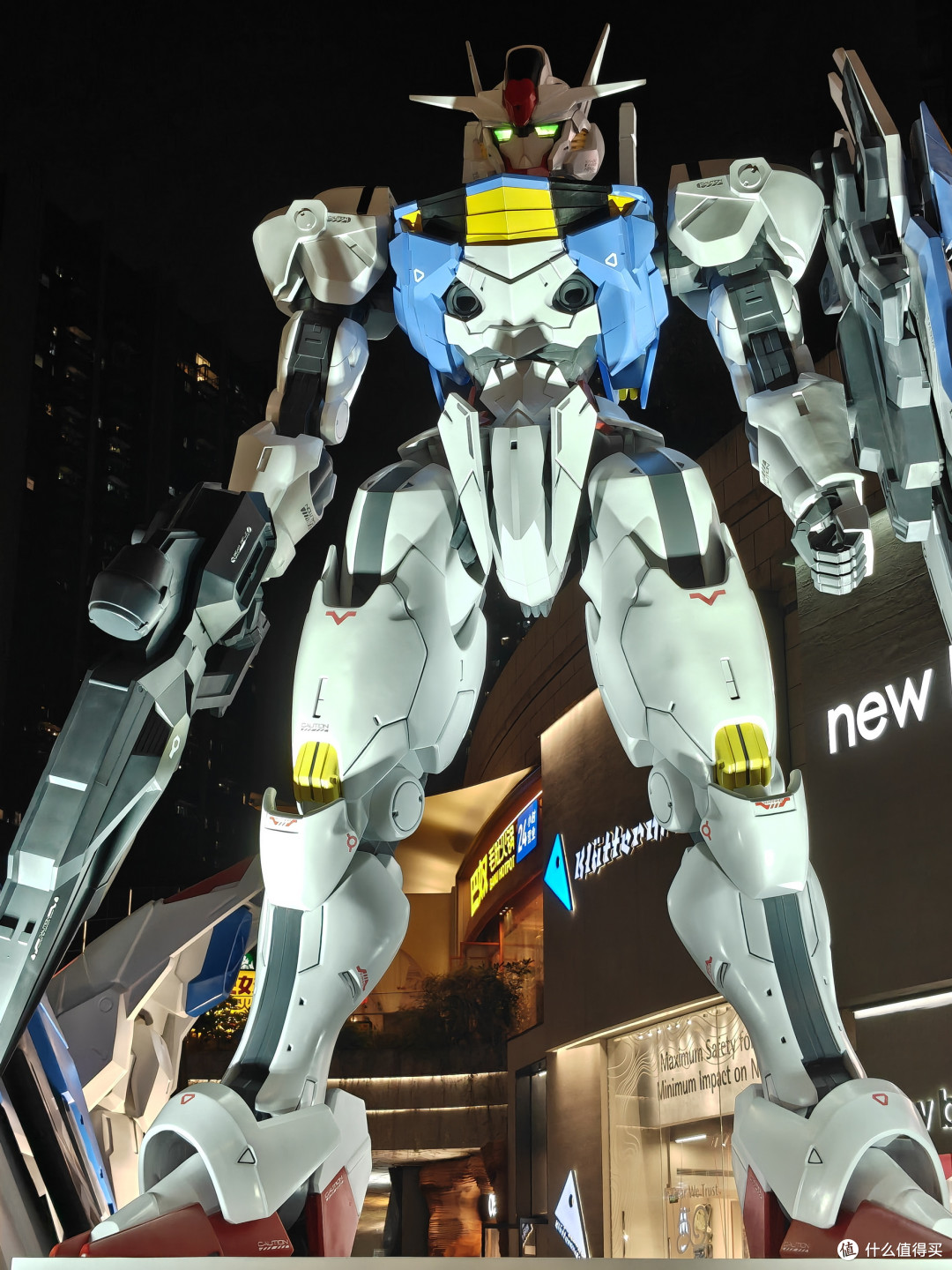 更适合钓鱼佬的手机?165Hz高刷+9000毫安时电池,入手只要两千元
