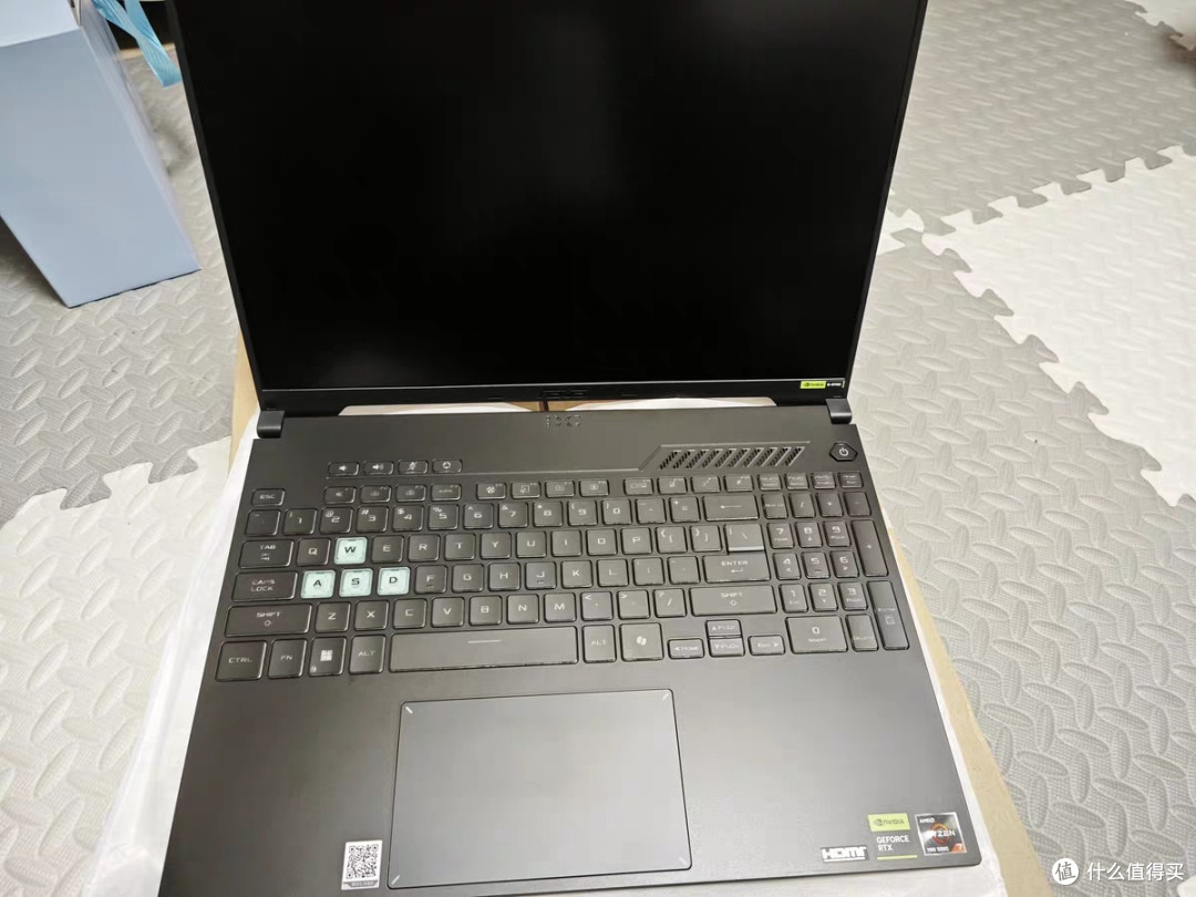 华硕天选5:R7-7735H与RTX4050的全能表现