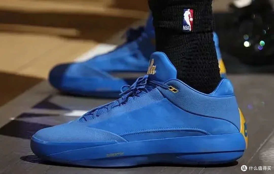 【NBA每日上脚】他往那一站,最美Kobe 6就是它!
