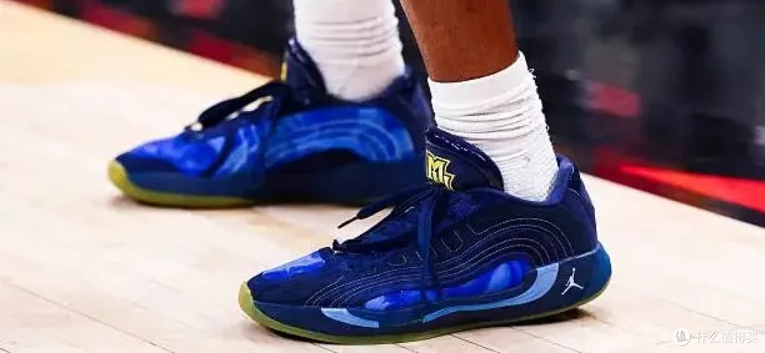 【NBA每日上脚】他往那一站,最美Kobe 6就是它!