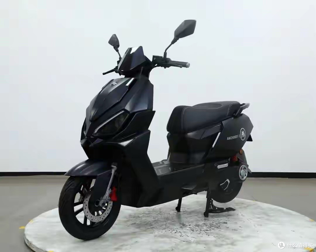 电摩崛起新车扎堆,台铃、雅迪、极核、九号、爱玛纷纷亮剑