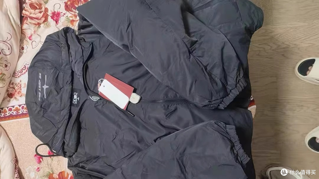 BJHG不计后果美式棉服：春节返家的温暖与从容