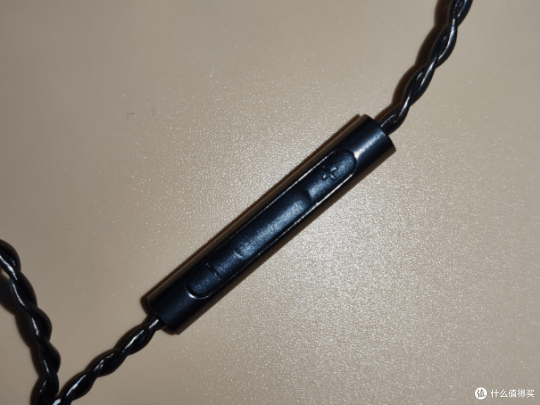 百元HiFi的越级惊喜：西圣入耳式HiFi耳机深度评测