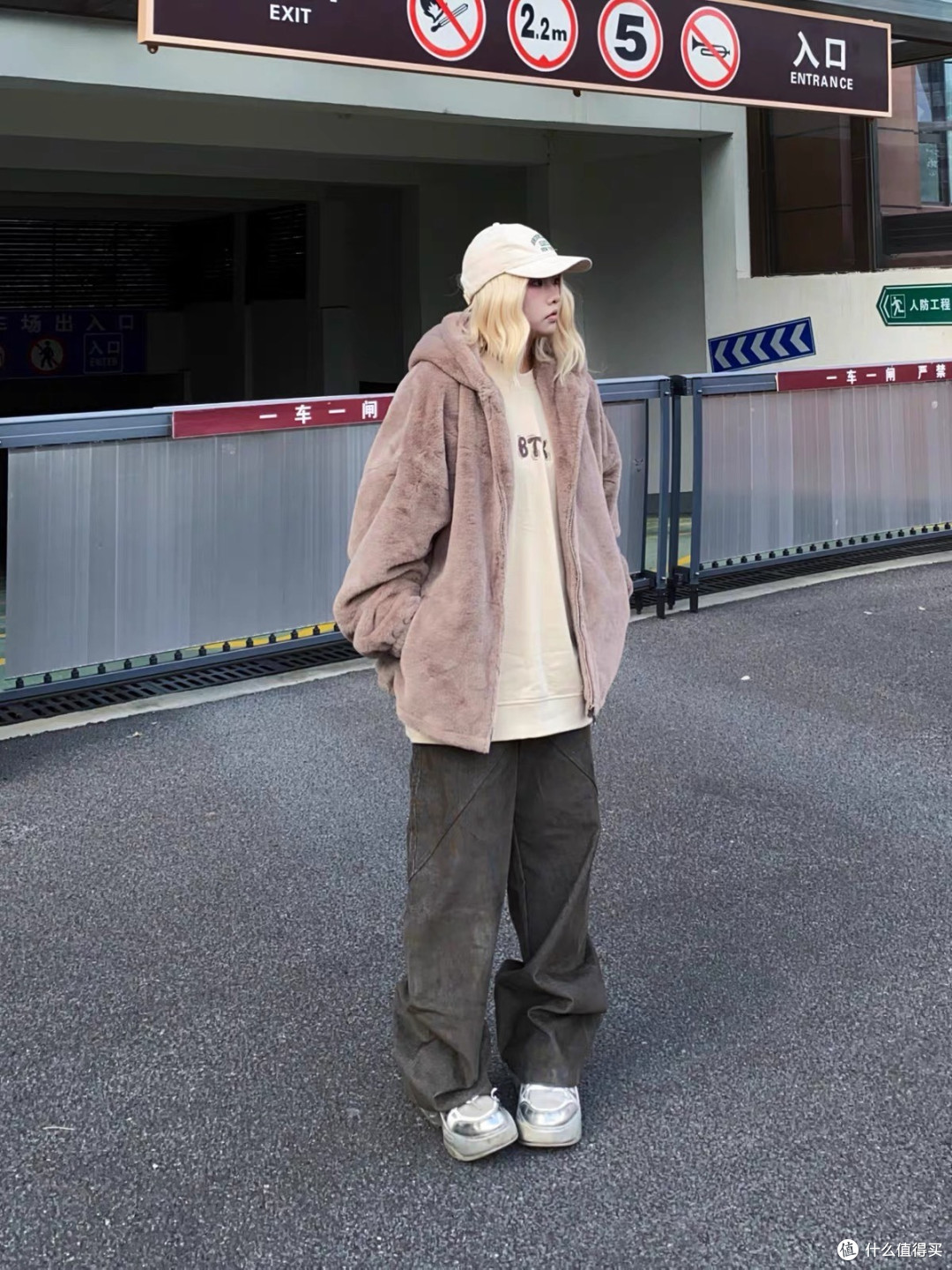 春节返乡穿搭神器:BODYDREAM座山雕加厚毛绒外套