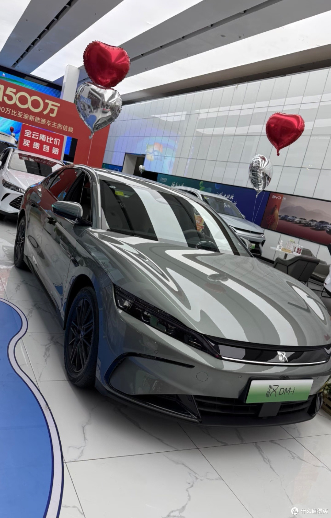 这是什么神仙车！比亚迪汉DM-i混动轿车，全能出行天花板
