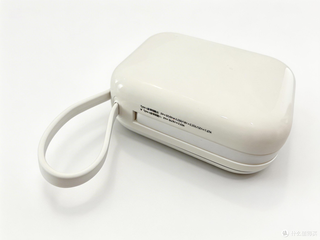 西圣 PB-S:10000mAh 半固态电芯 + 双线快充 = 随身口袋充电站