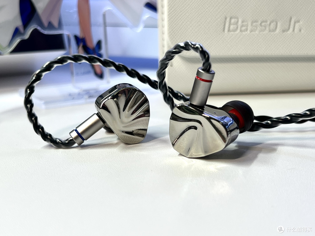 千元内HIFI全能王?颜值与实力双在线:艾巴索曲奇耳机